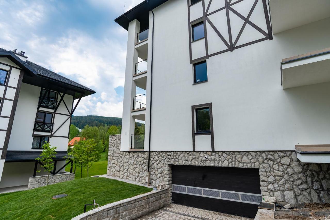 Apartamenty Amira W Kompleksie Apartamenty Piano Swieradow-Zdroj Luaran gambar