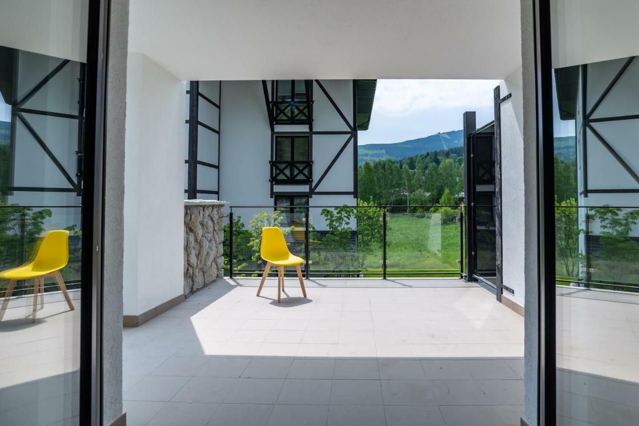 Apartamenty Amira W Kompleksie Apartamenty Piano Swieradow-Zdroj Luaran gambar