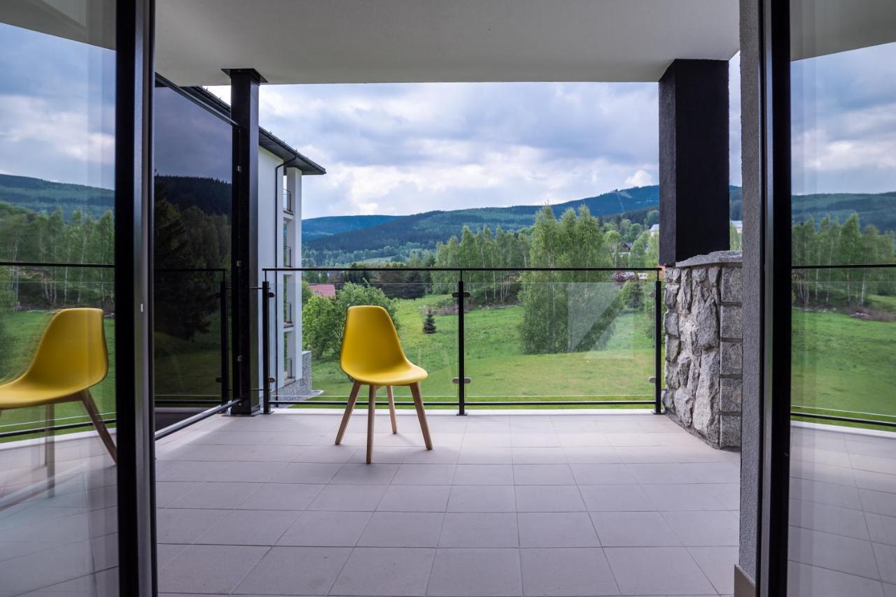 Apartamenty Amira W Kompleksie Apartamenty Piano Swieradow-Zdroj Luaran gambar